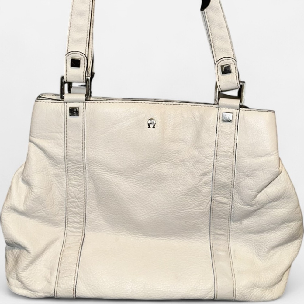 Etienne Aigner Off-White Shoulder Bag